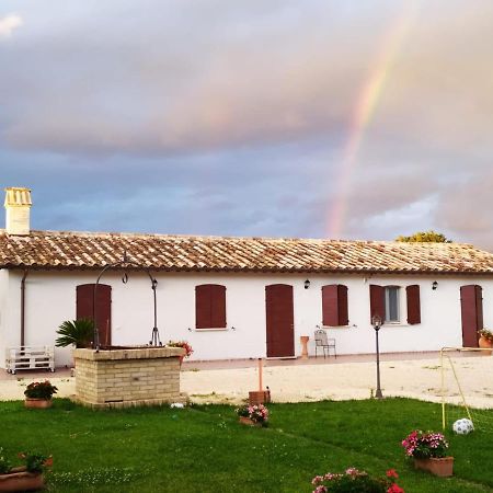 Agriturismo " Le Serre" Spello Bagian luar foto