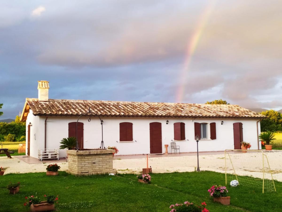 Agriturismo " Le Serre" Spello Bagian luar foto